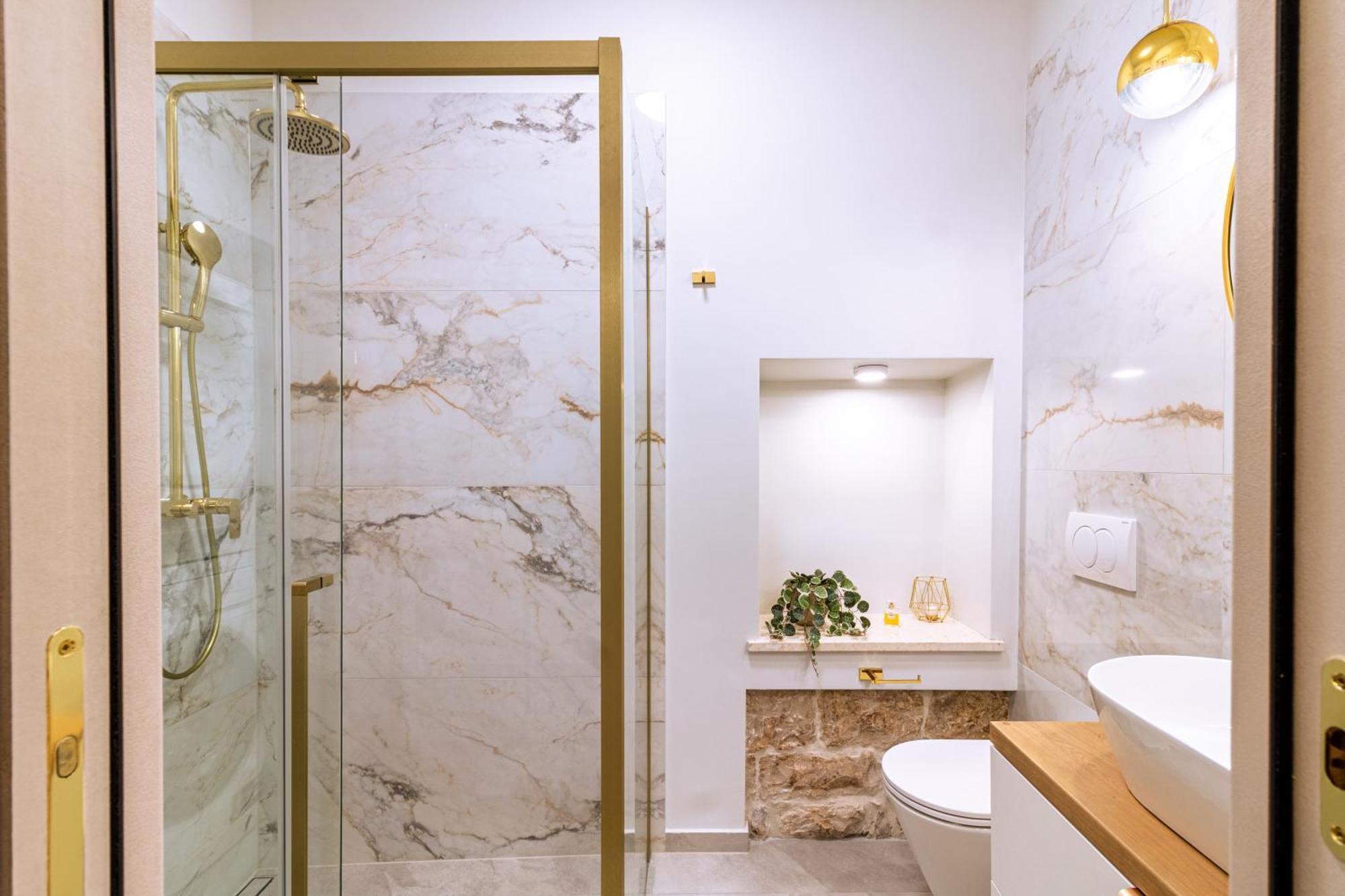 Luxury 2 Bedroom-2 Bathroom Apartment & Studio App With Rooftop Terrace Split Exteriör bild
