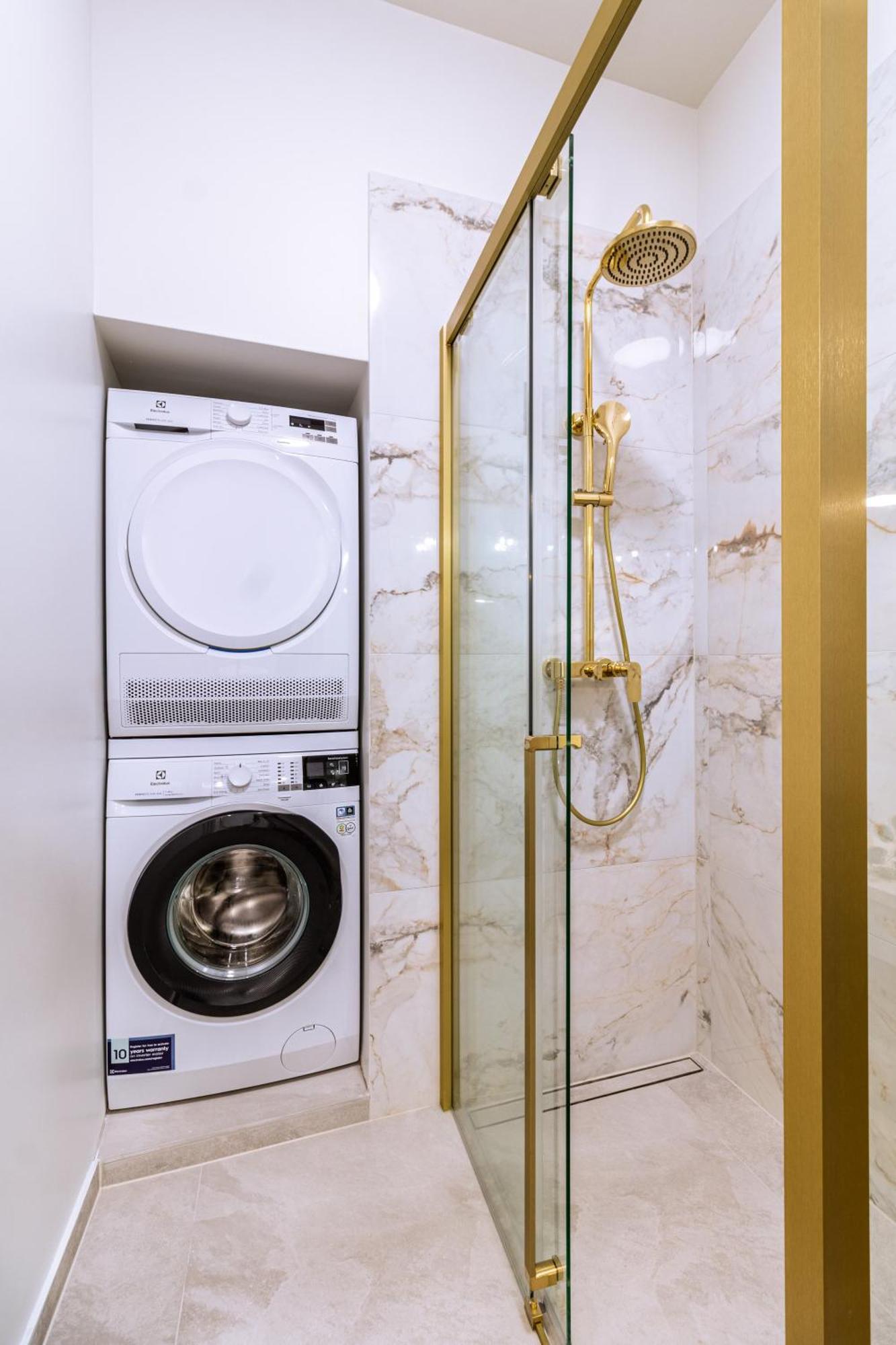 Luxury 2 Bedroom-2 Bathroom Apartment & Studio App With Rooftop Terrace Split Exteriör bild