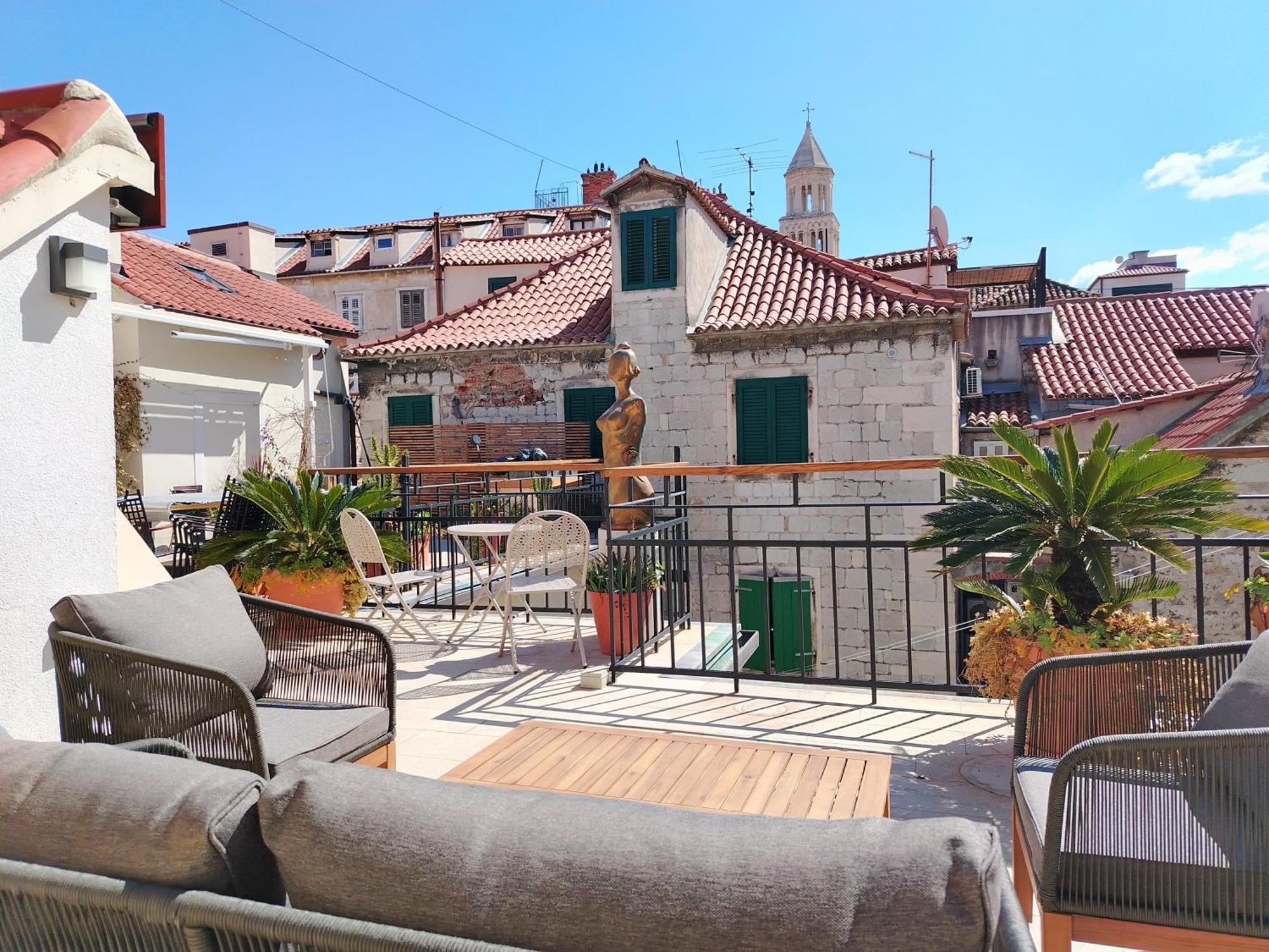 Luxury 2 Bedroom-2 Bathroom Apartment & Studio App With Rooftop Terrace Split Exteriör bild